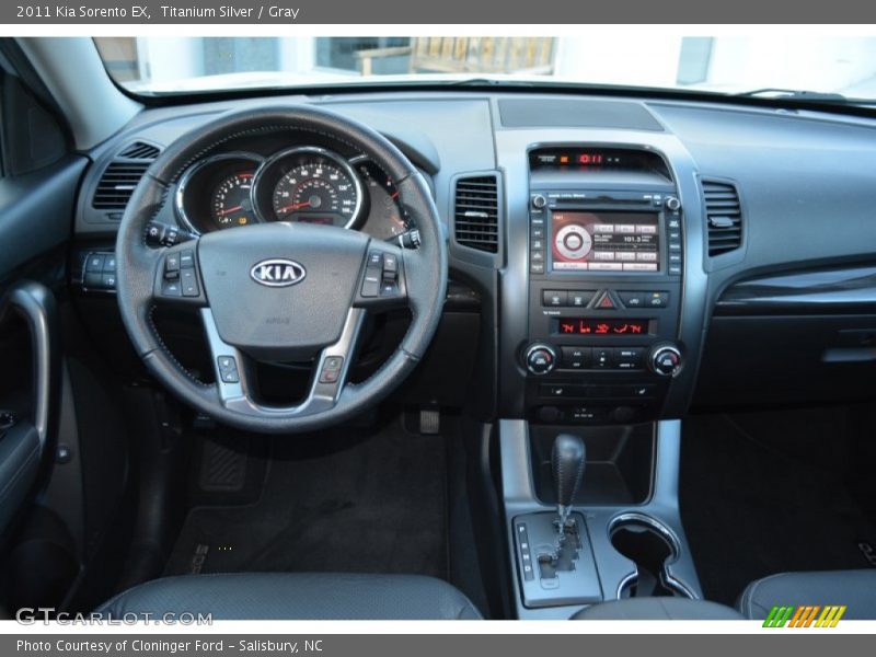 Titanium Silver / Gray 2011 Kia Sorento EX