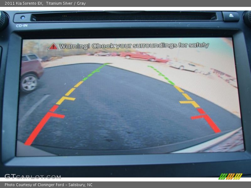 Titanium Silver / Gray 2011 Kia Sorento EX