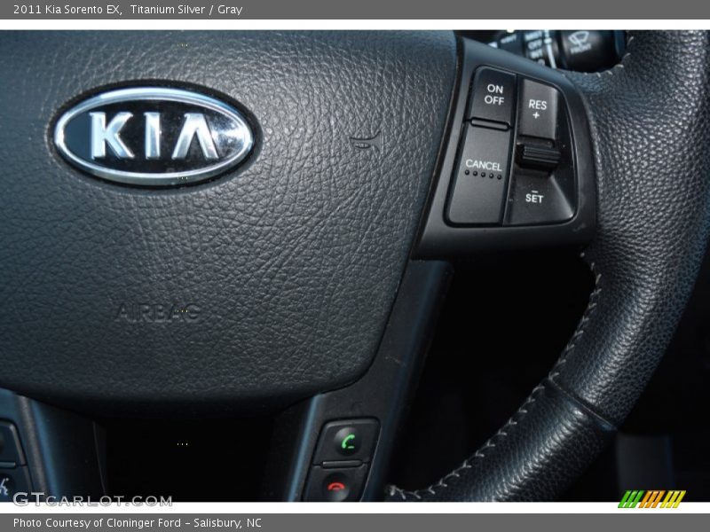 Titanium Silver / Gray 2011 Kia Sorento EX
