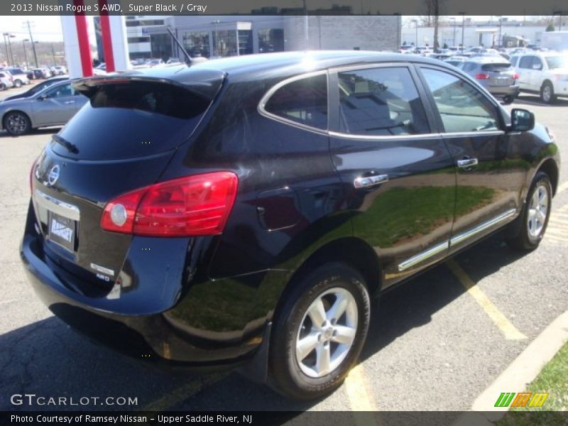 Super Black / Gray 2013 Nissan Rogue S AWD