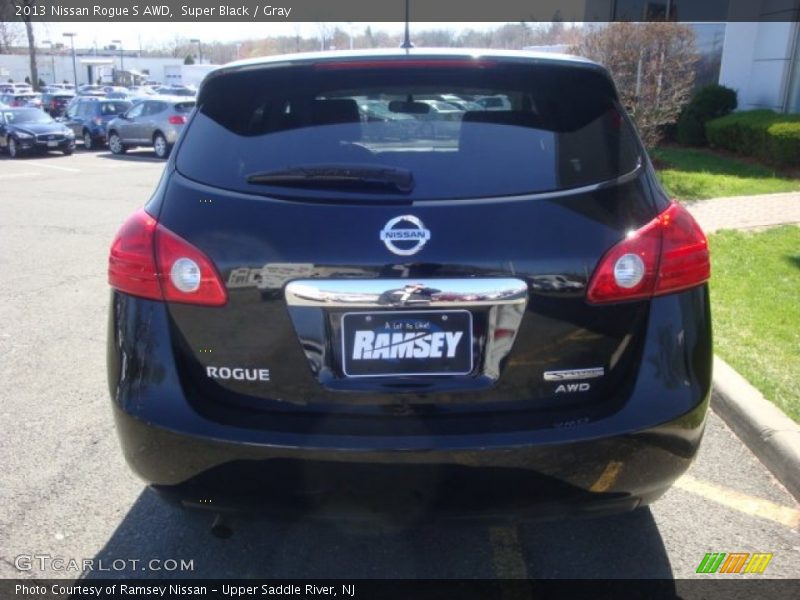 Super Black / Gray 2013 Nissan Rogue S AWD