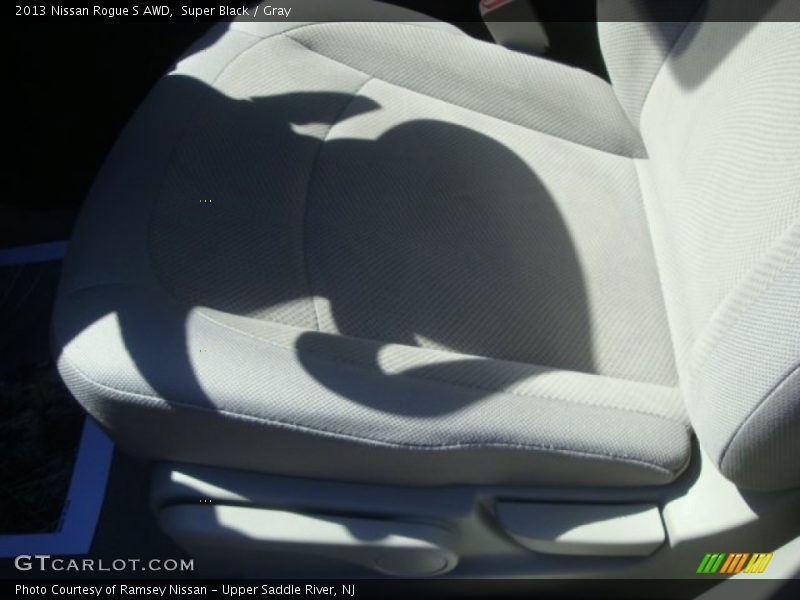Super Black / Gray 2013 Nissan Rogue S AWD