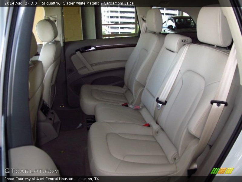 Rear Seat of 2014 Q7 3.0 TFSI quattro