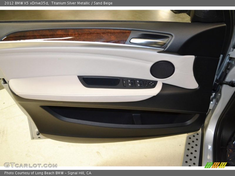 Titanium Silver Metallic / Sand Beige 2012 BMW X5 xDrive35d