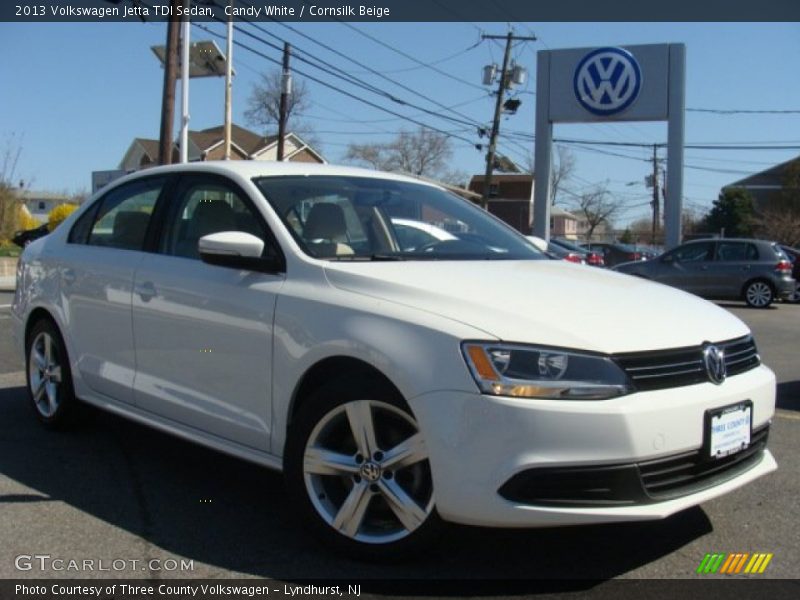 Candy White / Cornsilk Beige 2013 Volkswagen Jetta TDI Sedan