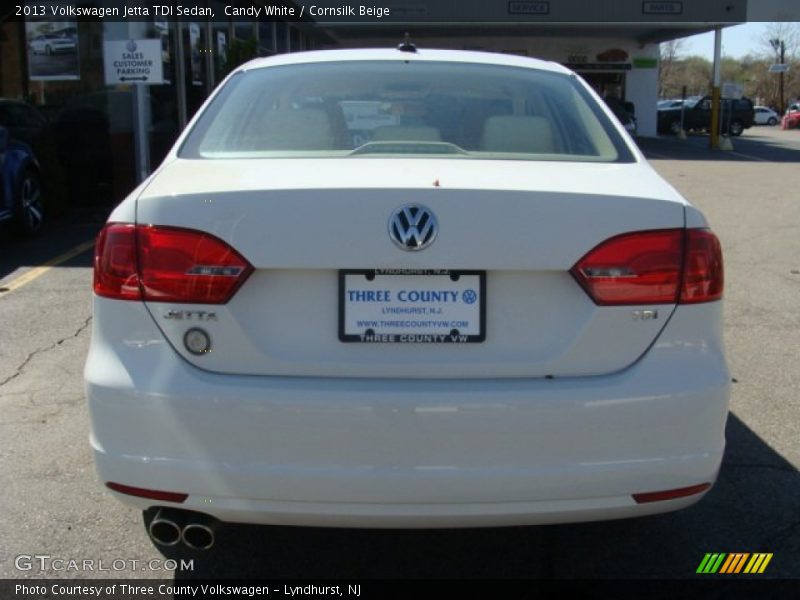 Candy White / Cornsilk Beige 2013 Volkswagen Jetta TDI Sedan