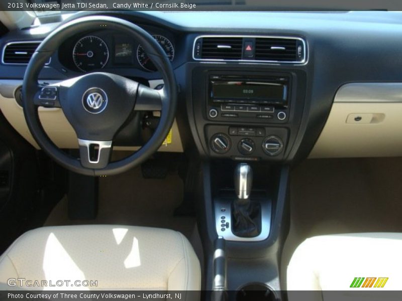 Candy White / Cornsilk Beige 2013 Volkswagen Jetta TDI Sedan