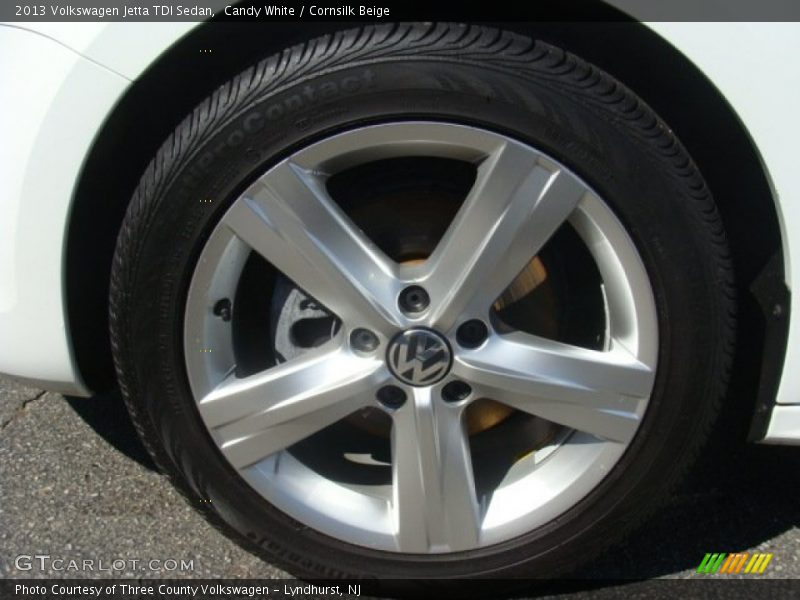 Candy White / Cornsilk Beige 2013 Volkswagen Jetta TDI Sedan
