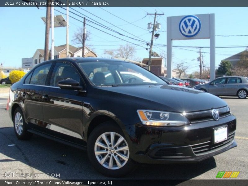 Black Uni / Titan Black 2013 Volkswagen Jetta Hybrid SE