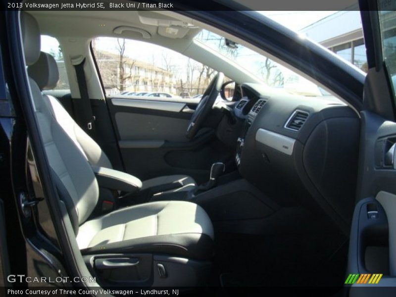 Black Uni / Titan Black 2013 Volkswagen Jetta Hybrid SE