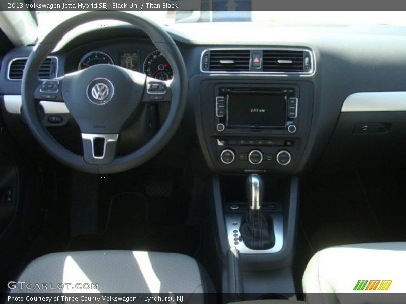 Black Uni / Titan Black 2013 Volkswagen Jetta Hybrid SE