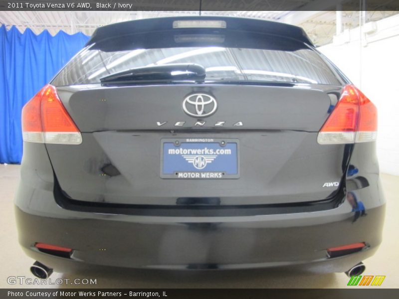 Black / Ivory 2011 Toyota Venza V6 AWD