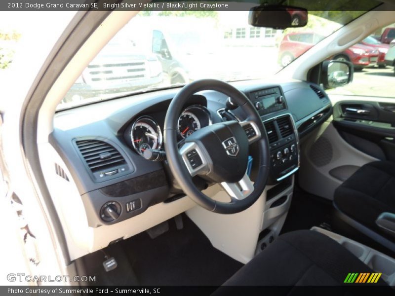 Bright Silver Metallic / Black/Light Graystone 2012 Dodge Grand Caravan SE