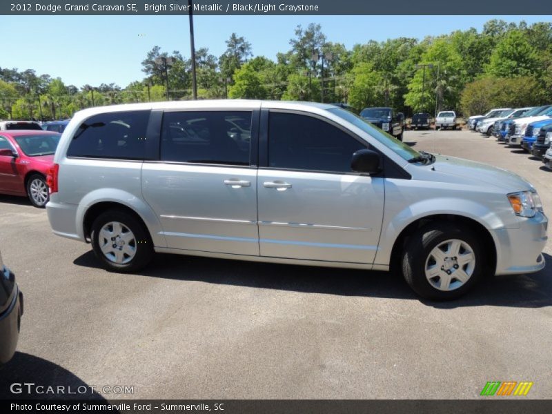 Bright Silver Metallic / Black/Light Graystone 2012 Dodge Grand Caravan SE