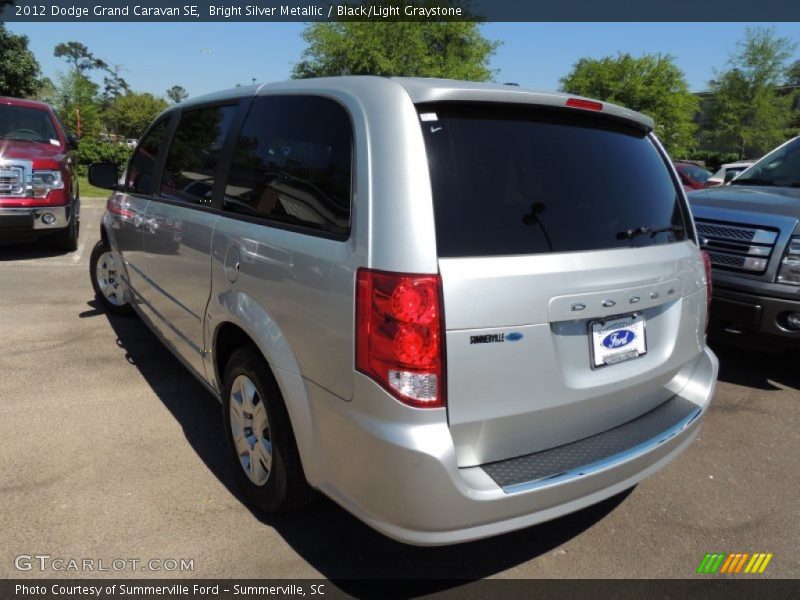 Bright Silver Metallic / Black/Light Graystone 2012 Dodge Grand Caravan SE
