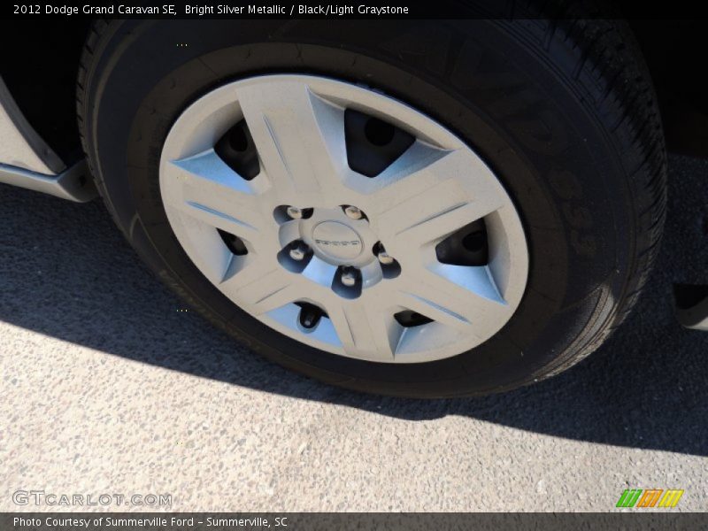 Bright Silver Metallic / Black/Light Graystone 2012 Dodge Grand Caravan SE