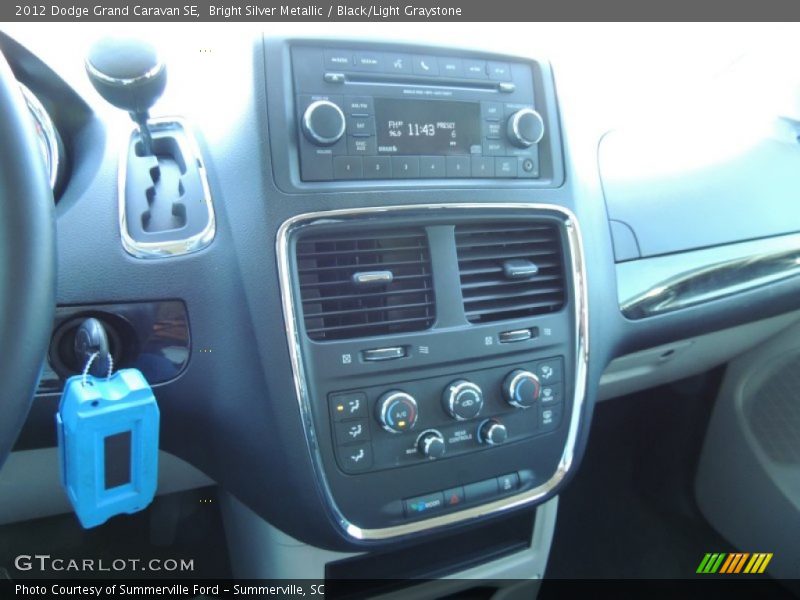 Bright Silver Metallic / Black/Light Graystone 2012 Dodge Grand Caravan SE