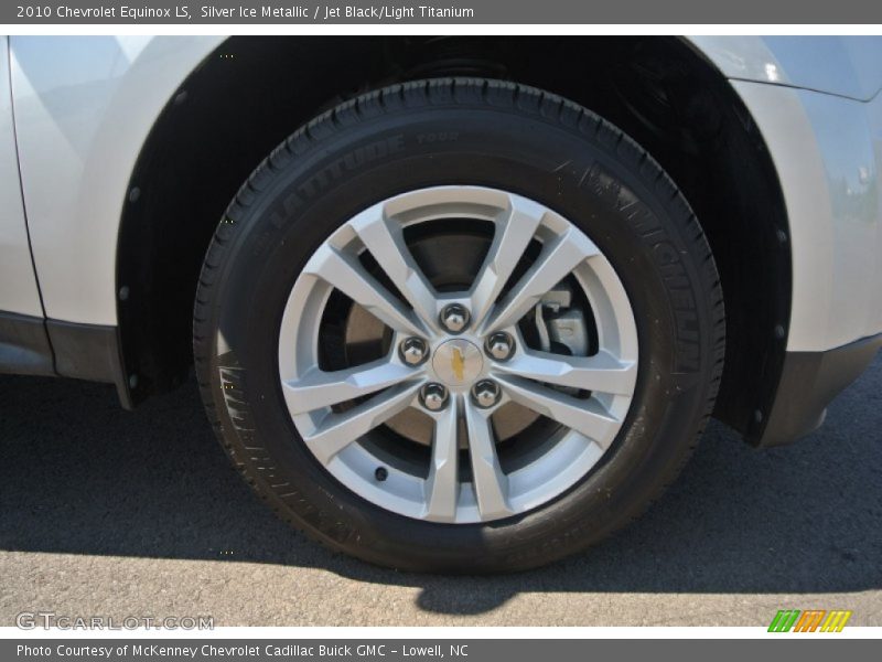 Silver Ice Metallic / Jet Black/Light Titanium 2010 Chevrolet Equinox LS