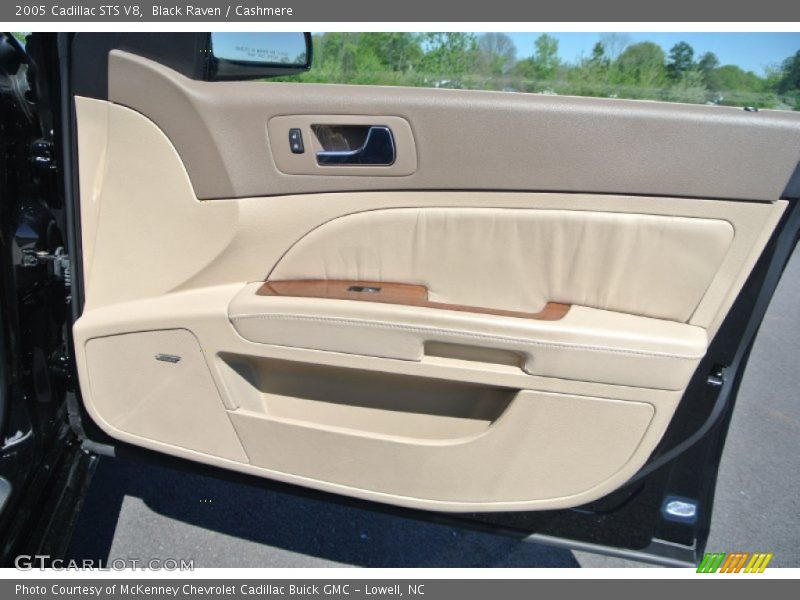 Black Raven / Cashmere 2005 Cadillac STS V8