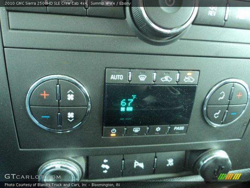 Summit White / Ebony 2010 GMC Sierra 2500HD SLE Crew Cab 4x4
