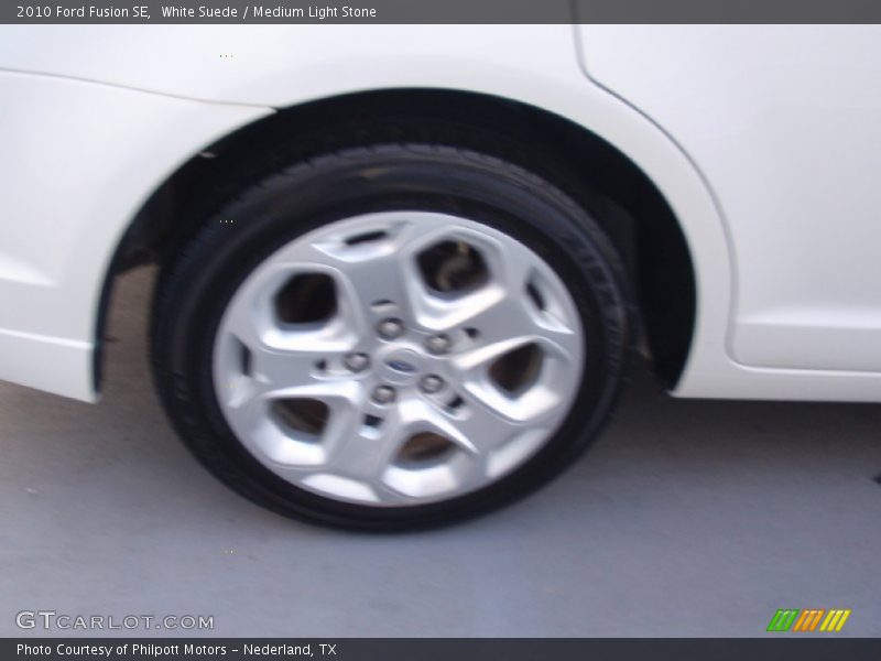 White Suede / Medium Light Stone 2010 Ford Fusion SE