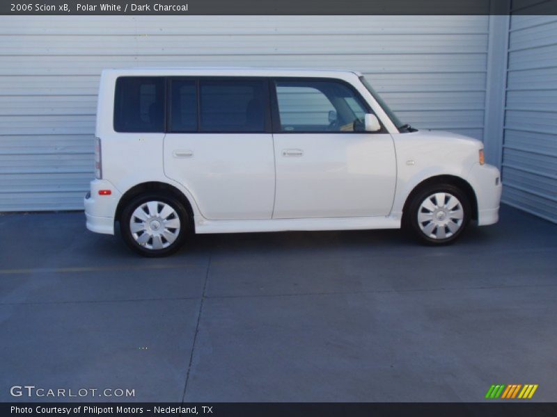 Polar White / Dark Charcoal 2006 Scion xB