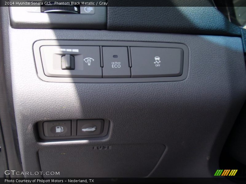 Phantom Black Metallic / Gray 2014 Hyundai Sonata GLS