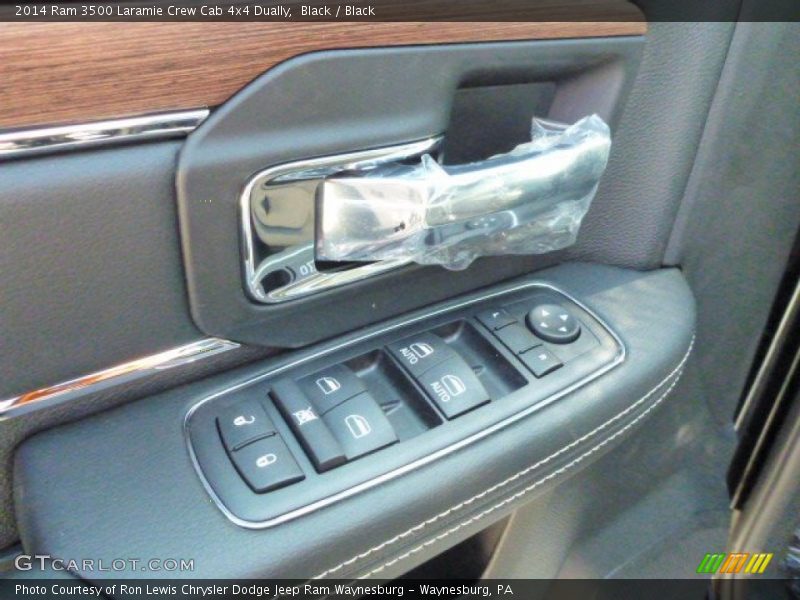 Black / Black 2014 Ram 3500 Laramie Crew Cab 4x4 Dually