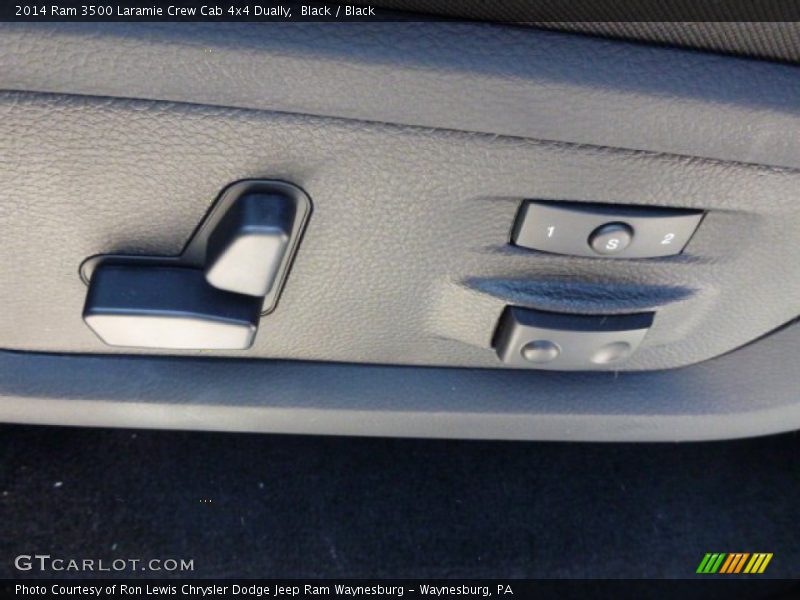 Black / Black 2014 Ram 3500 Laramie Crew Cab 4x4 Dually