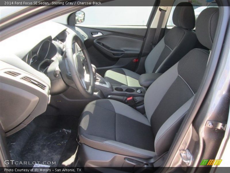 Sterling Gray / Charcoal Black 2014 Ford Focus SE Sedan