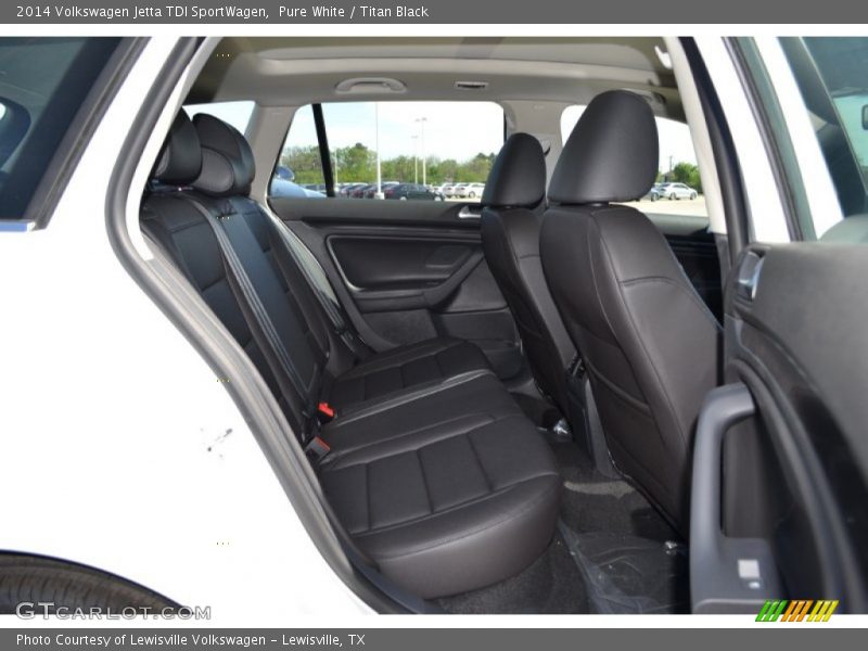 Pure White / Titan Black 2014 Volkswagen Jetta TDI SportWagen