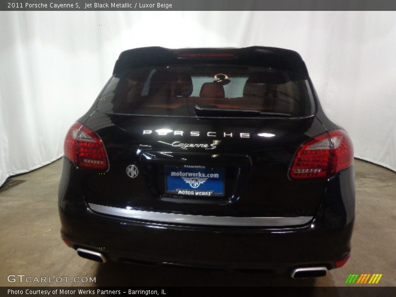 Jet Black Metallic / Luxor Beige 2011 Porsche Cayenne S