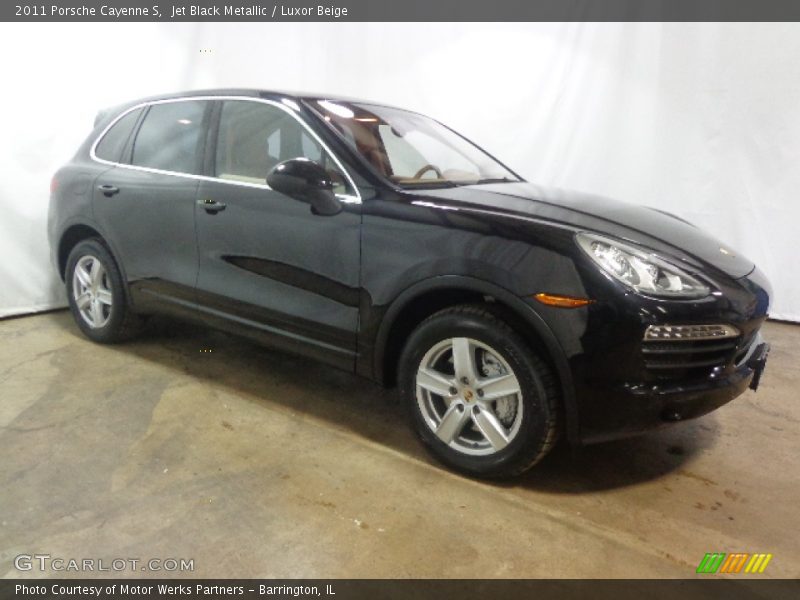 Jet Black Metallic / Luxor Beige 2011 Porsche Cayenne S