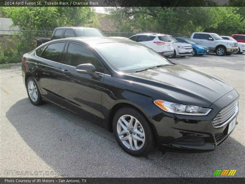 Tuxedo Black / Charcoal Black 2014 Ford Fusion SE