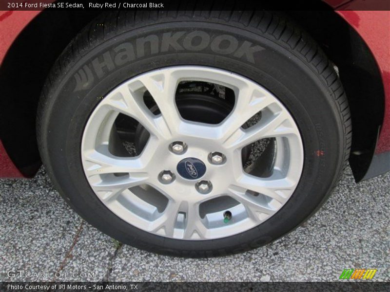 Ruby Red / Charcoal Black 2014 Ford Fiesta SE Sedan