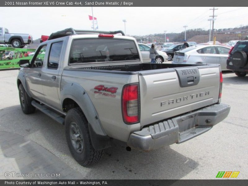 Sand Dune Metallic / Beige 2001 Nissan Frontier XE V6 Crew Cab 4x4