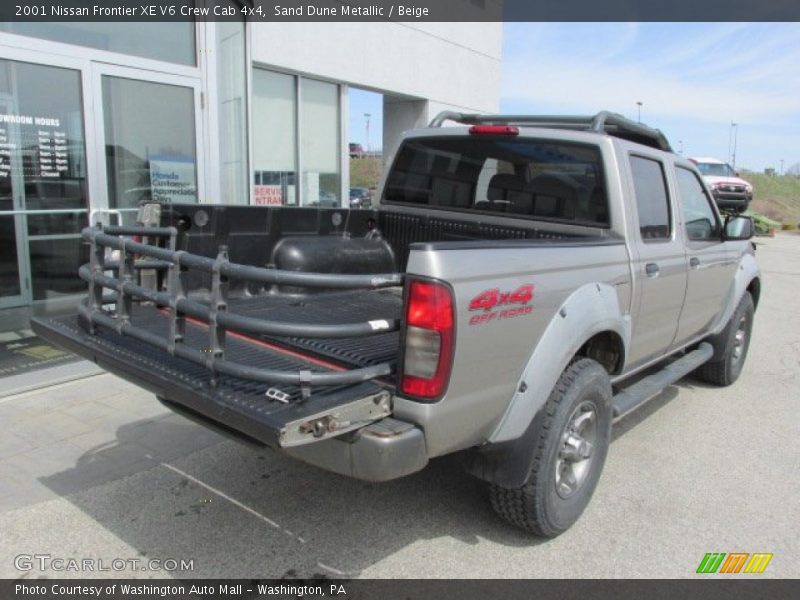 Sand Dune Metallic / Beige 2001 Nissan Frontier XE V6 Crew Cab 4x4