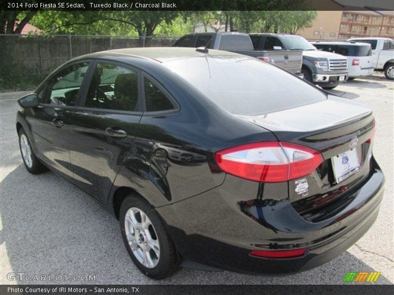 Tuxedo Black / Charcoal Black 2014 Ford Fiesta SE Sedan
