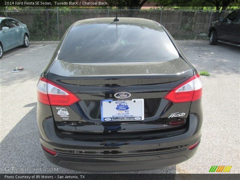 Tuxedo Black / Charcoal Black 2014 Ford Fiesta SE Sedan