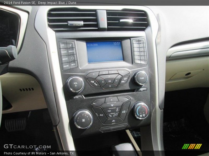 Deep Impact Blue / Dune 2014 Ford Fusion SE