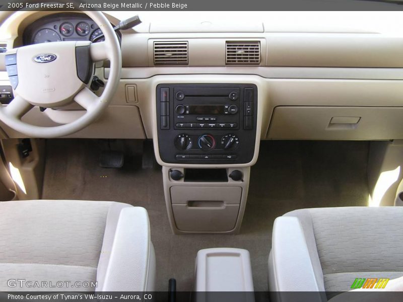 Arizona Beige Metallic / Pebble Beige 2005 Ford Freestar SE