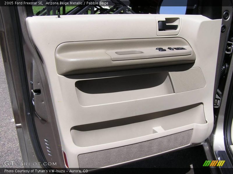 Arizona Beige Metallic / Pebble Beige 2005 Ford Freestar SE