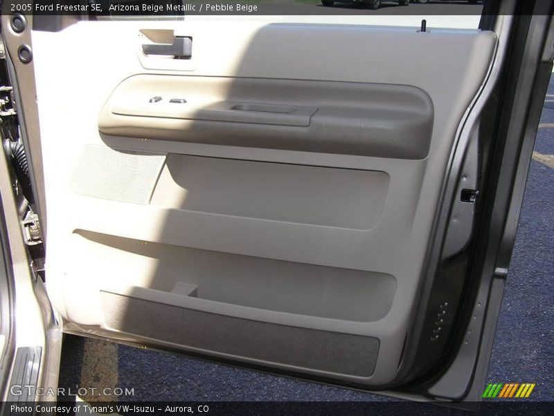 Arizona Beige Metallic / Pebble Beige 2005 Ford Freestar SE