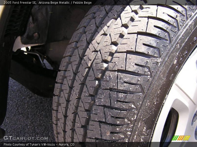 Arizona Beige Metallic / Pebble Beige 2005 Ford Freestar SE