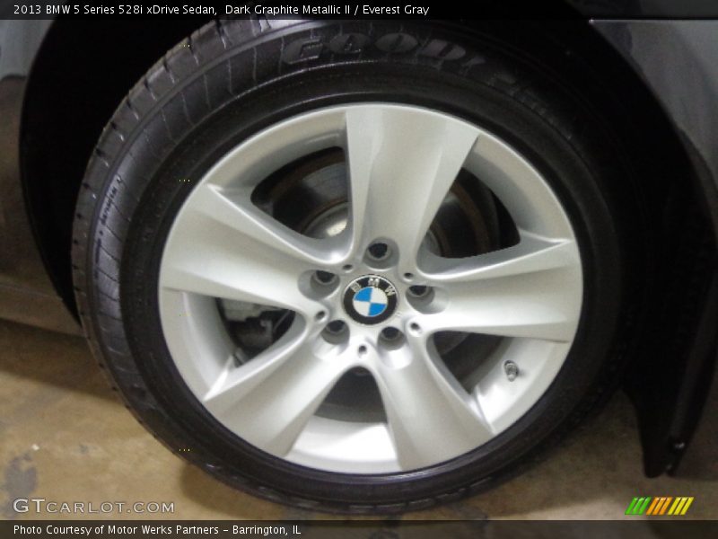 Dark Graphite Metallic II / Everest Gray 2013 BMW 5 Series 528i xDrive Sedan