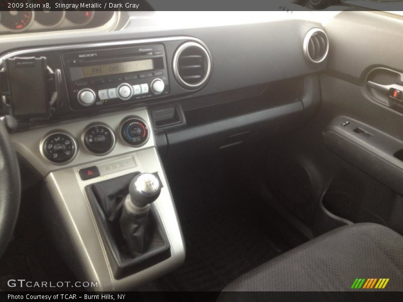Stingray Metallic / Dark Gray 2009 Scion xB