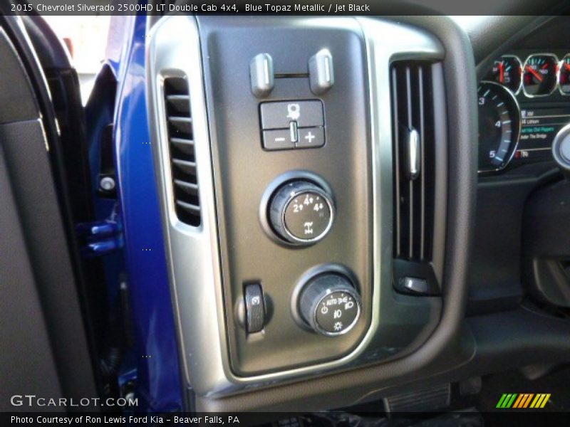Controls of 2015 Silverado 2500HD LT Double Cab 4x4