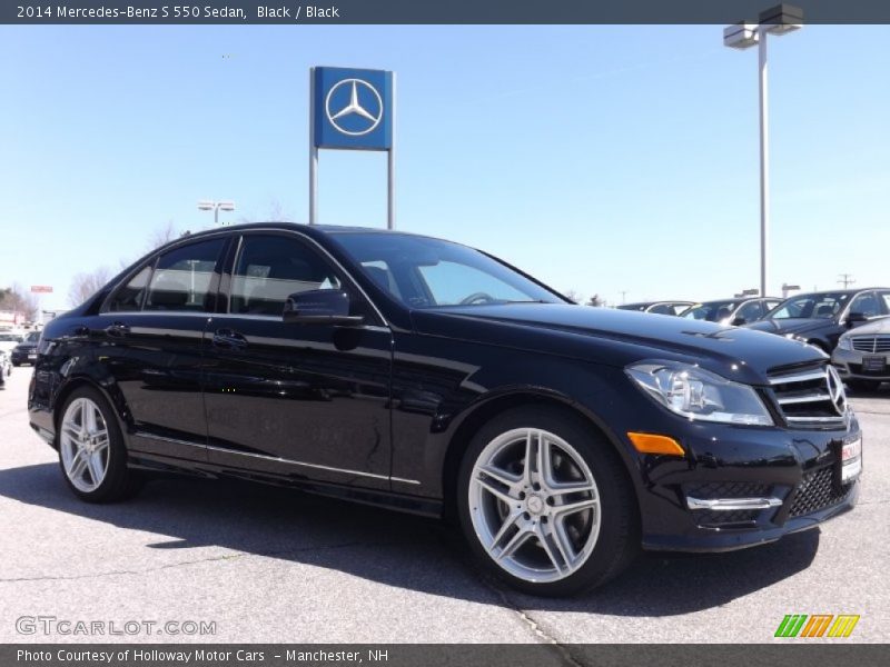 Front 3/4 View of 2014 S 550 Sedan