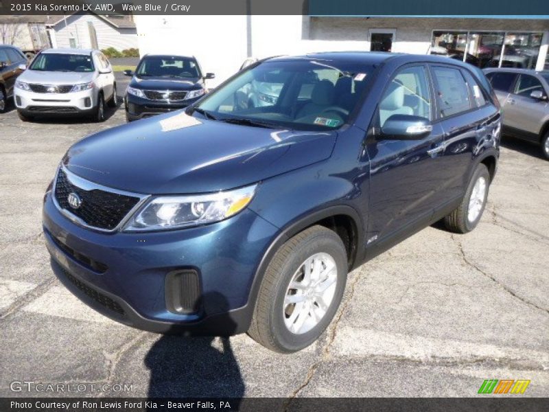 Front 3/4 View of 2015 Sorento LX AWD