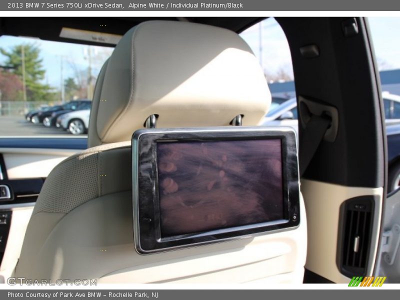 Entertainment System of 2013 7 Series 750Li xDrive Sedan